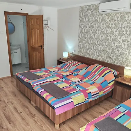 Hársfavirág Bed and breakfast Pápa