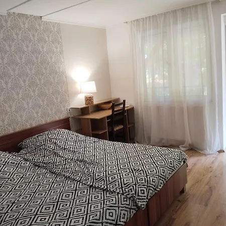 Bed & Breakfast Harsfavirag Vendeghaz Pápa